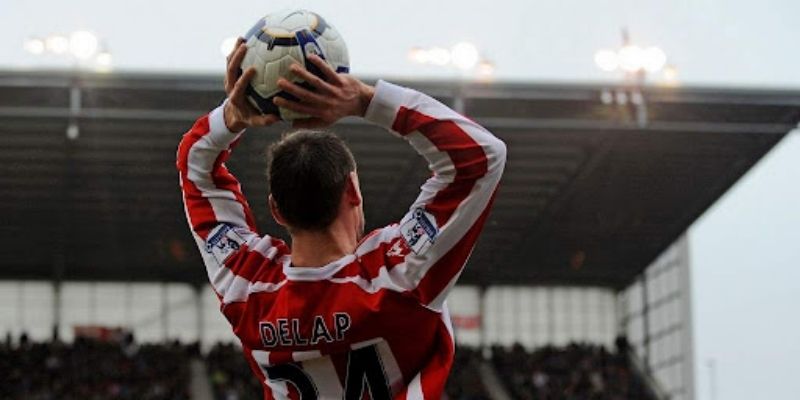 Cách soi kèo ném biên hiệu quả